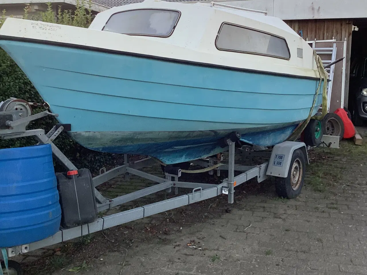 Billede 2 - Kabinebåd med bådtrailer
