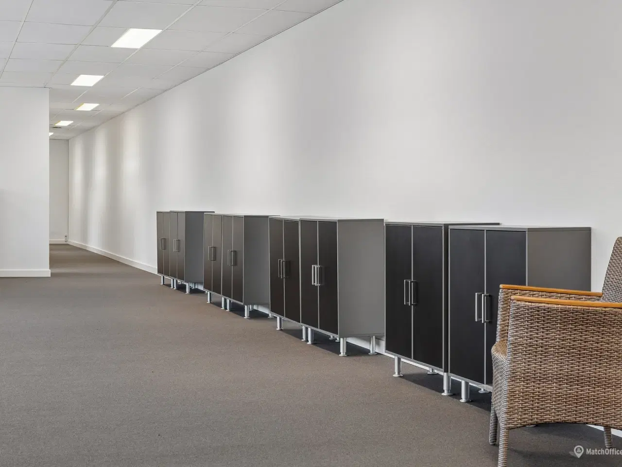 Billede 12 - Kontor med mulighed for leje af lager og befæstede arealer