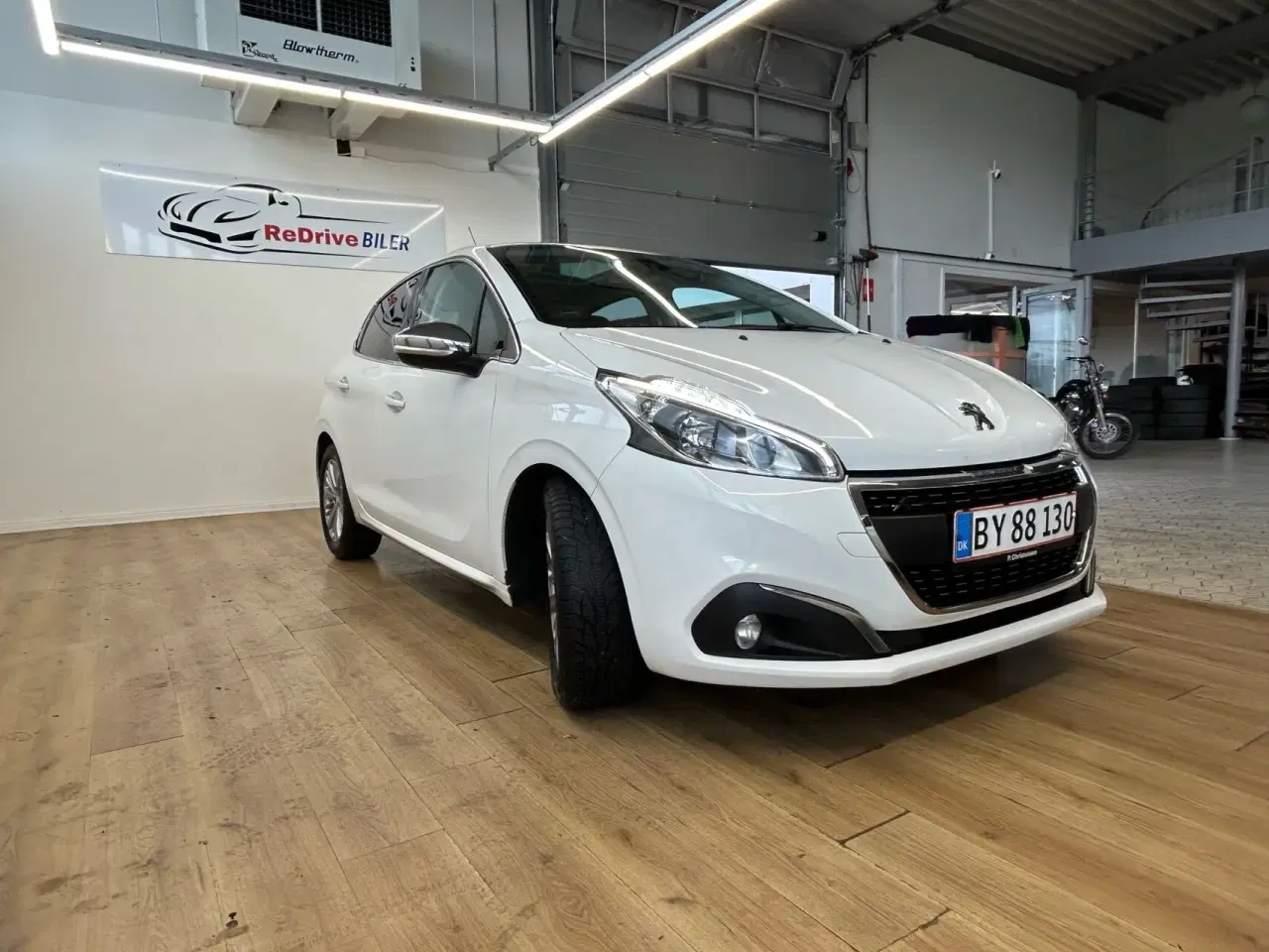 Billede 4 - Peugeot 208 1,6 BlueHDi Selection Sky 100HK 5d