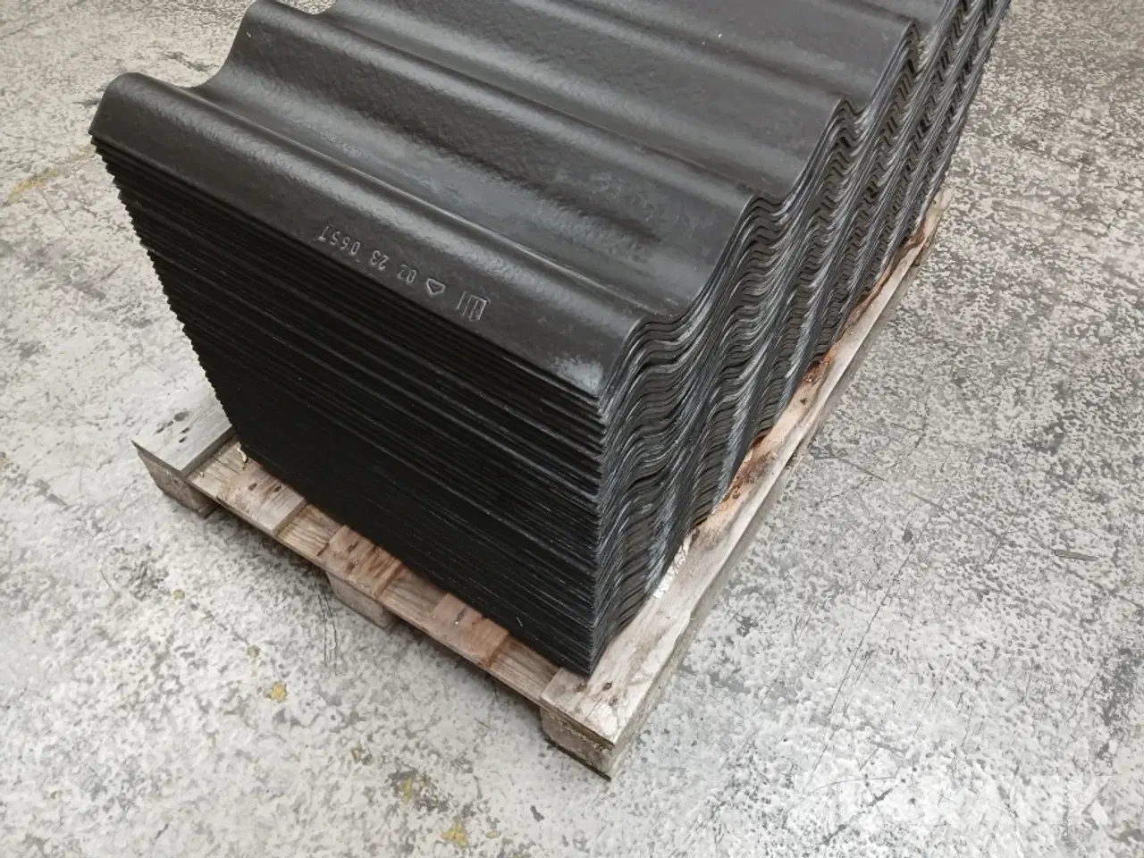 Billede 4 - Bølgeplader Swisspearl/Cembrit B7 sort fuldkantet 60 styk