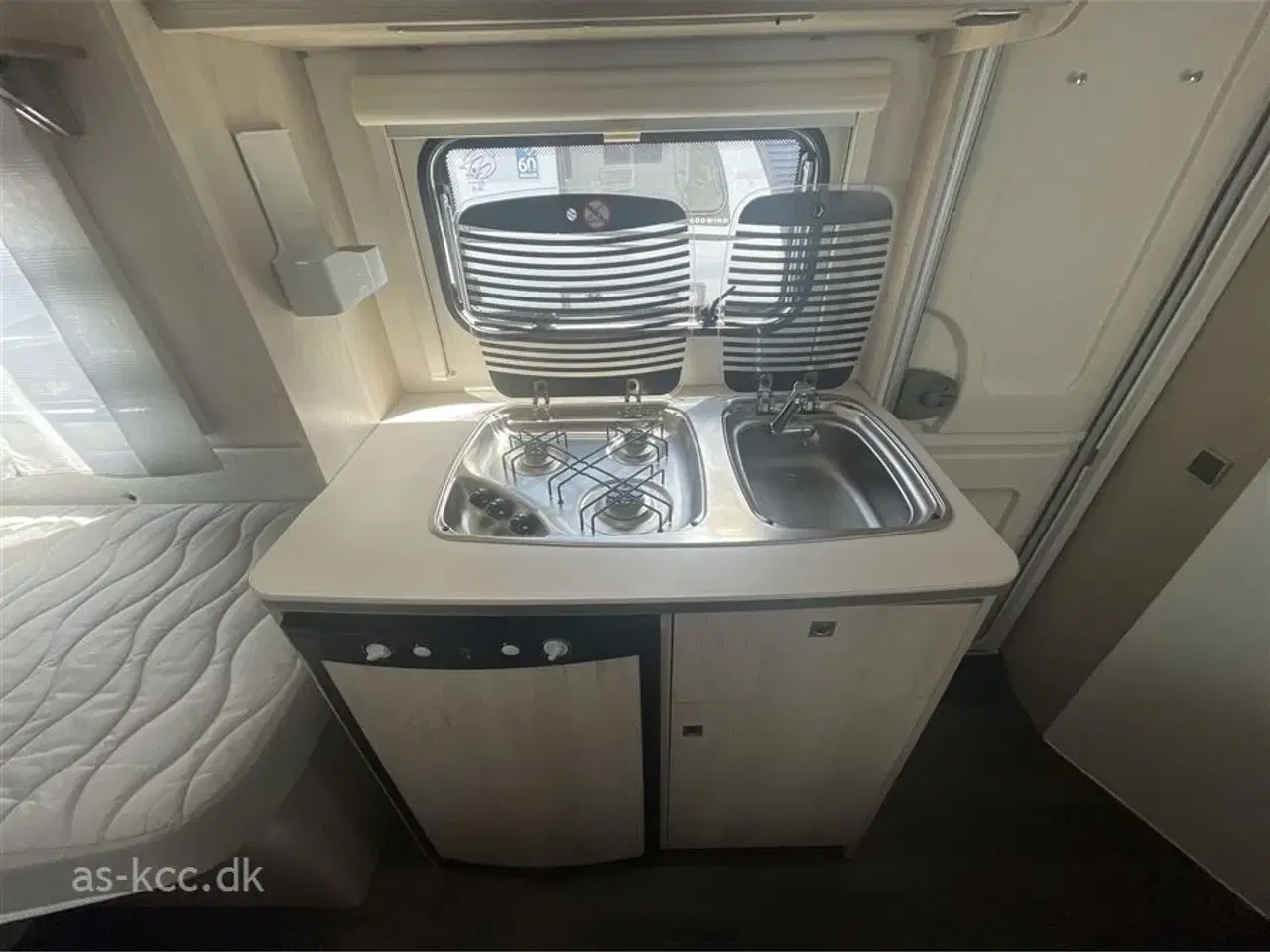 Billede 6 - 2022 - Caravelair ALBA 472   Caravelair ALBA 472 enkelte senge