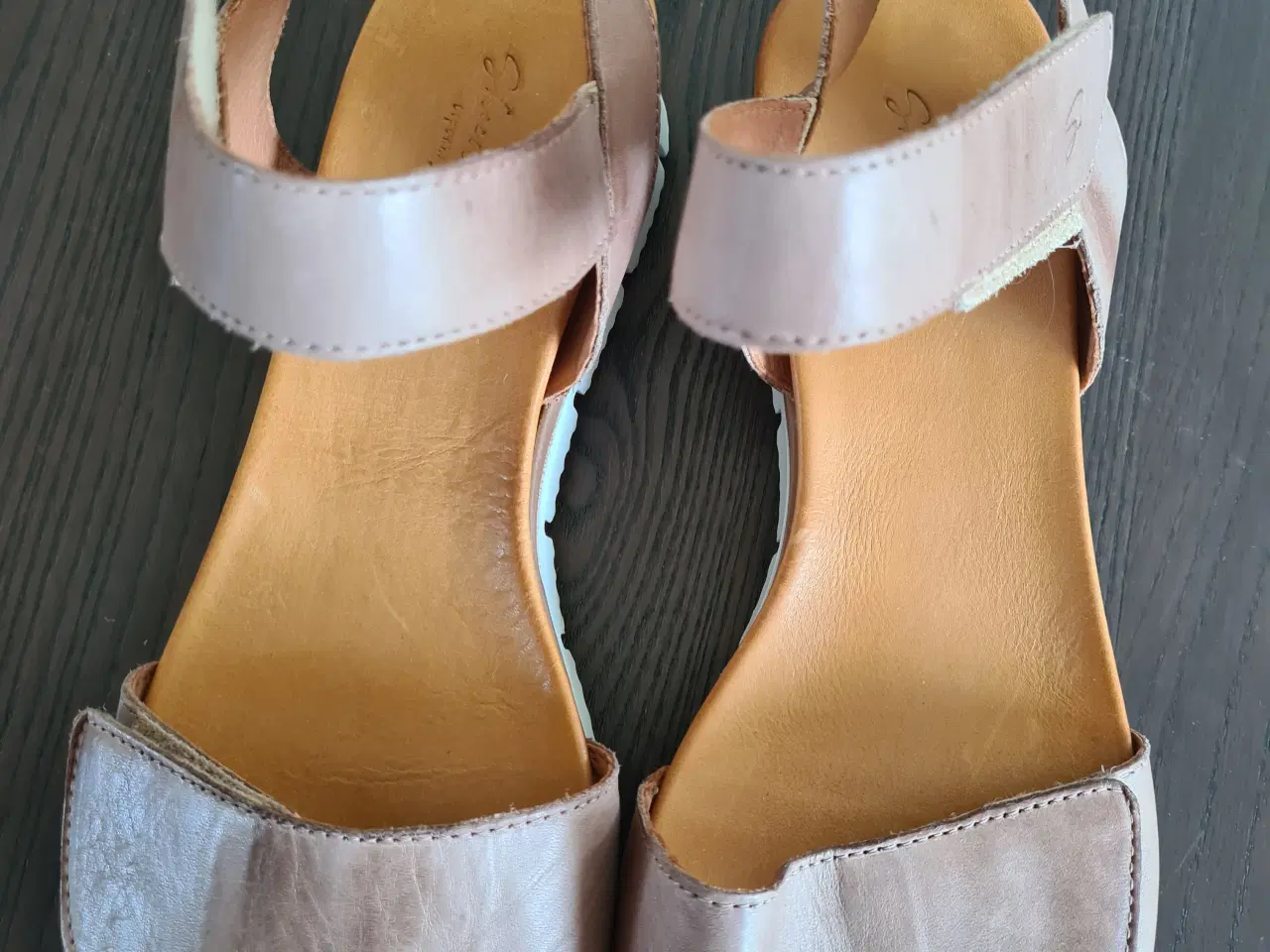Billede 1 - NYE Skind Sandaler str.42 