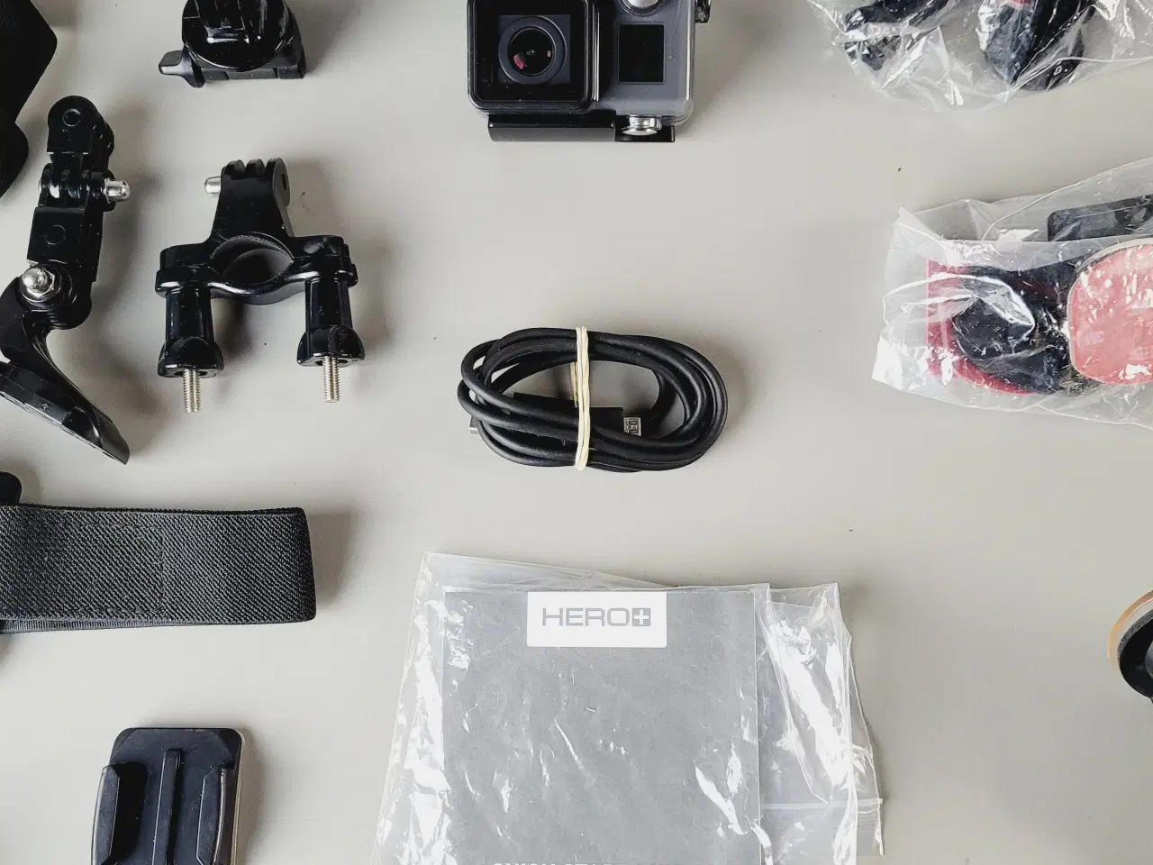 Billede 4 - ⭐️- GoPro HERO+ Actionkamera inkl. Tilbehørspakke
