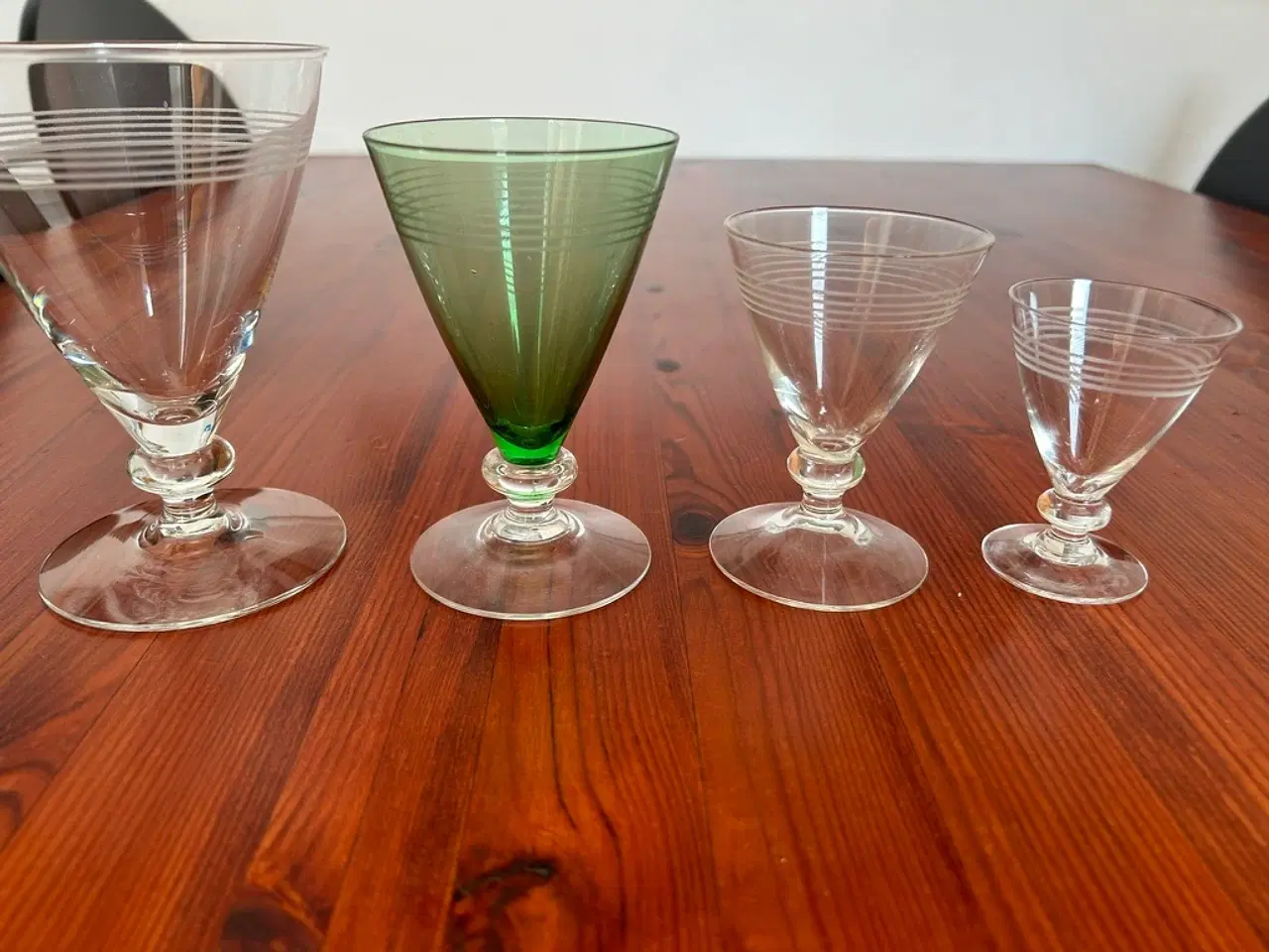 Billede 3 - Antikke glas 80 stk. af Bandholm fra Holmegaard