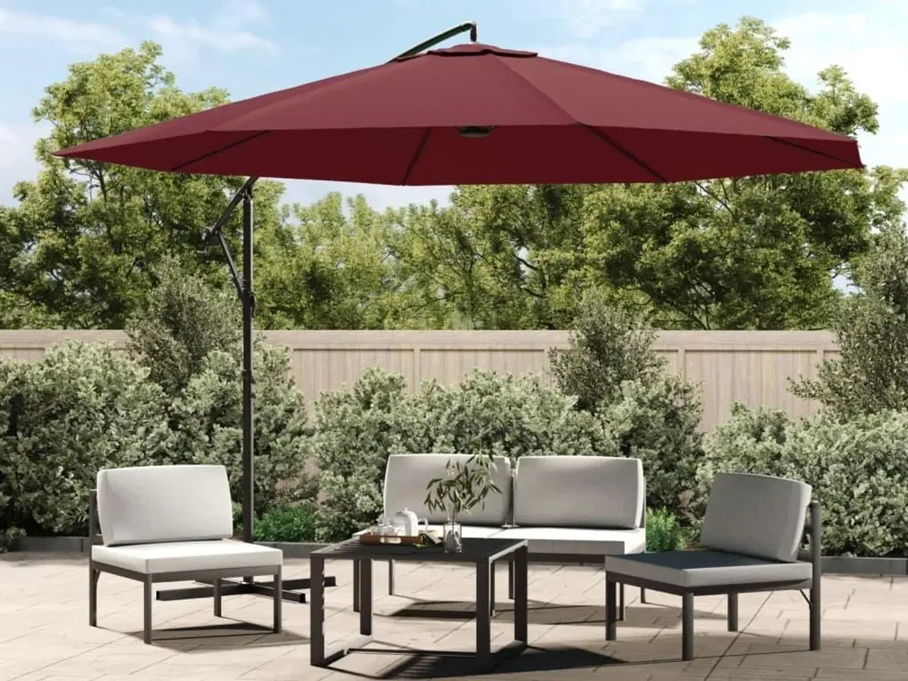 Billede 1 - Hængeparasol 350 cm aluminiumstang bordeauxfarvet