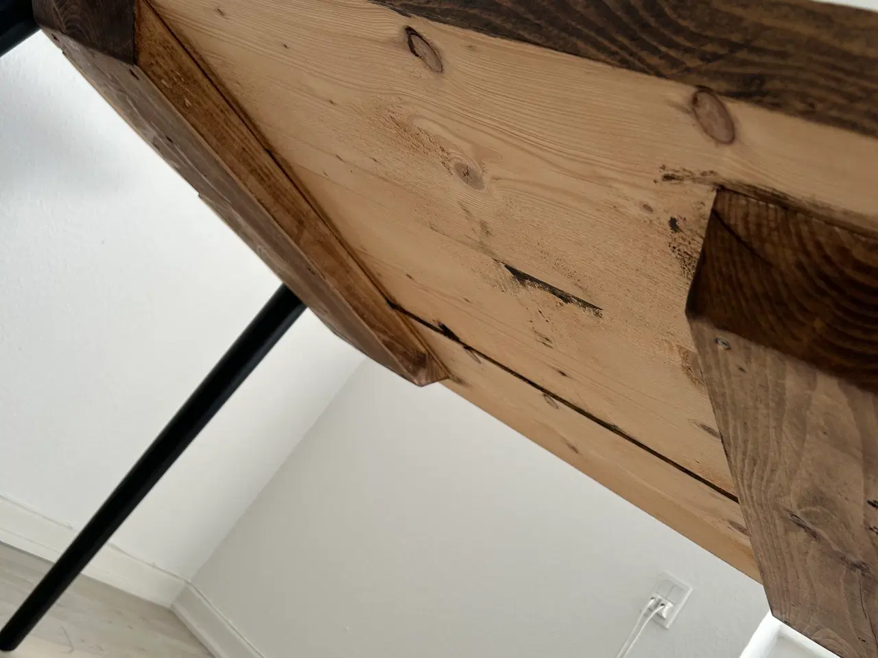 Billede 4 - Plankebord og bænk