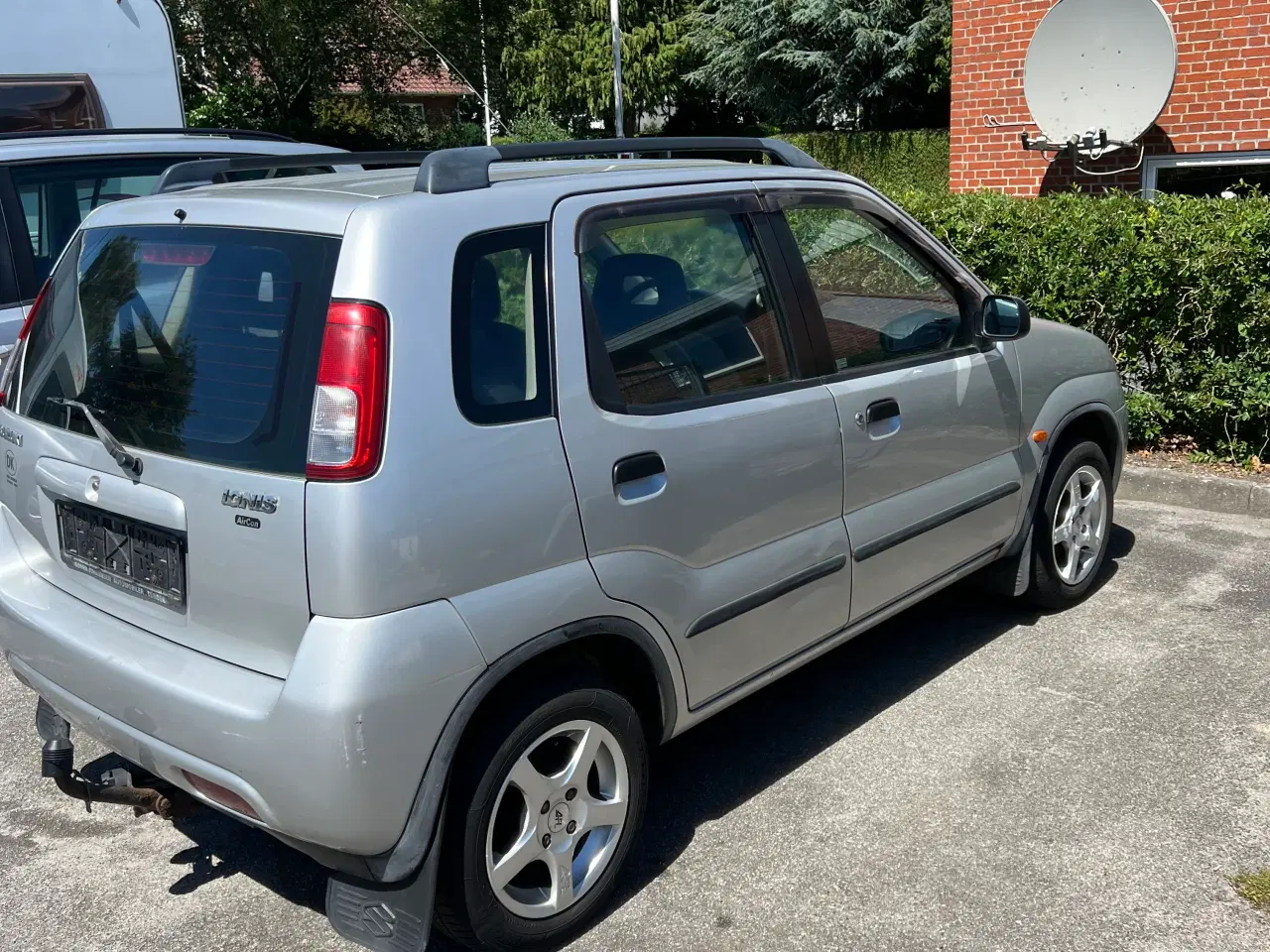 Billede 3 - Næsten nysynet bil sælges