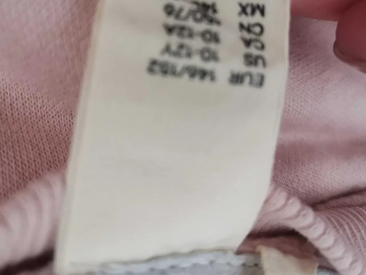 Billede 6 - Tøjpakke til piger 10 år, med tilbehør 5 kr ialt