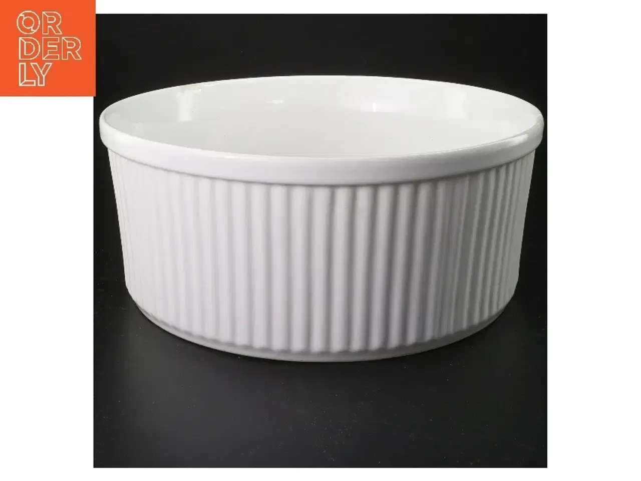 Billede 1 - Rund hvid ovnfast  keramikskål Ø 23 cm (str. Ø 23 cm)