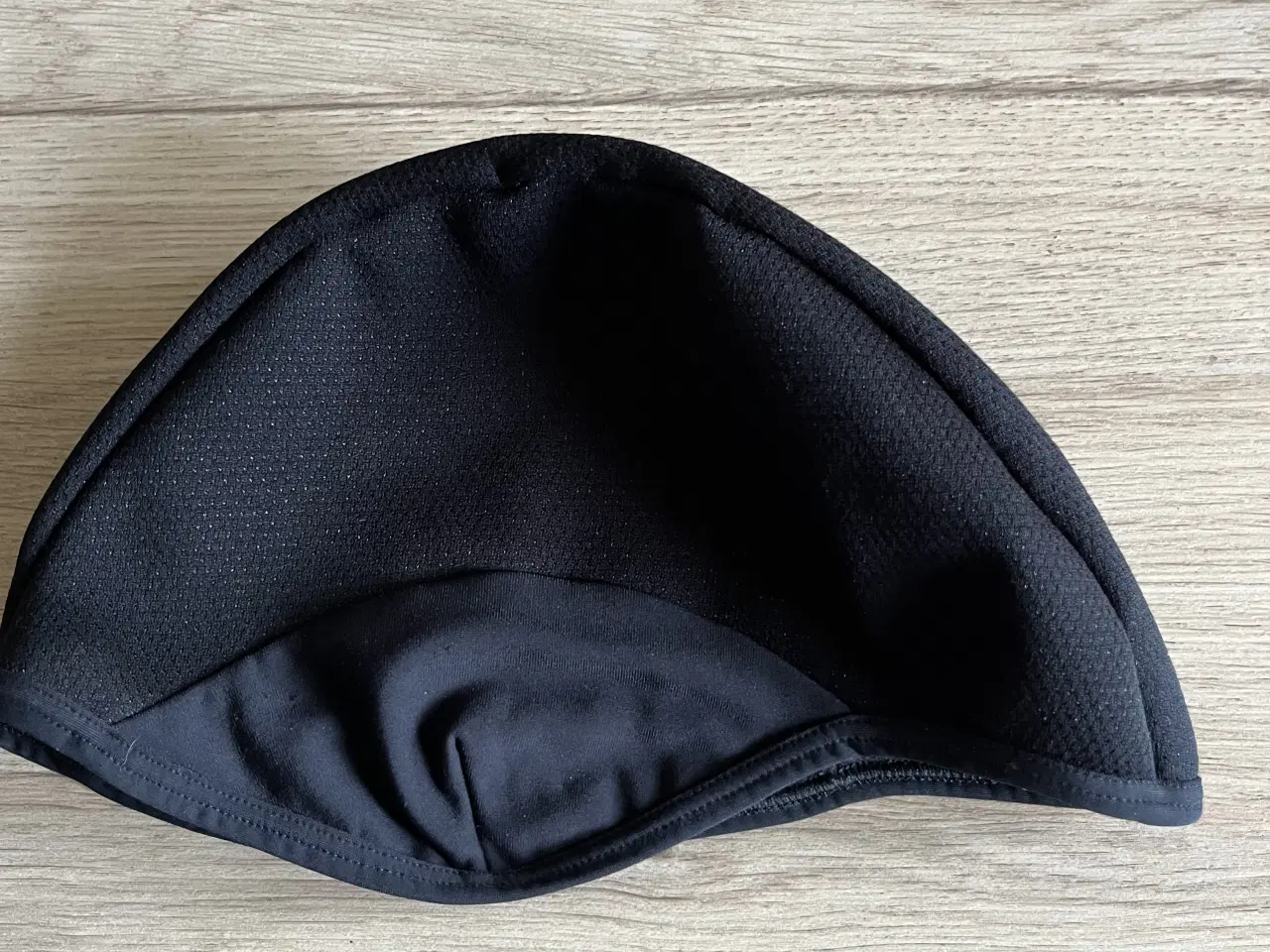 Billede 2 - Hjelmhue Fastrider