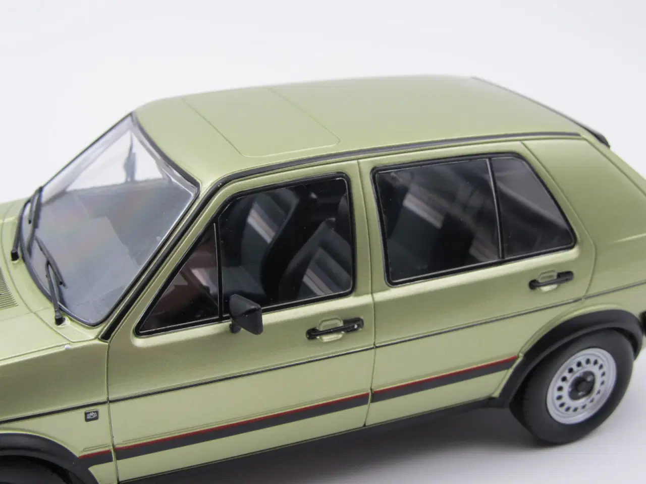 Billede 8 - 1986 VW Golf II GTI 16V 1:18  Super sjælden udbudt