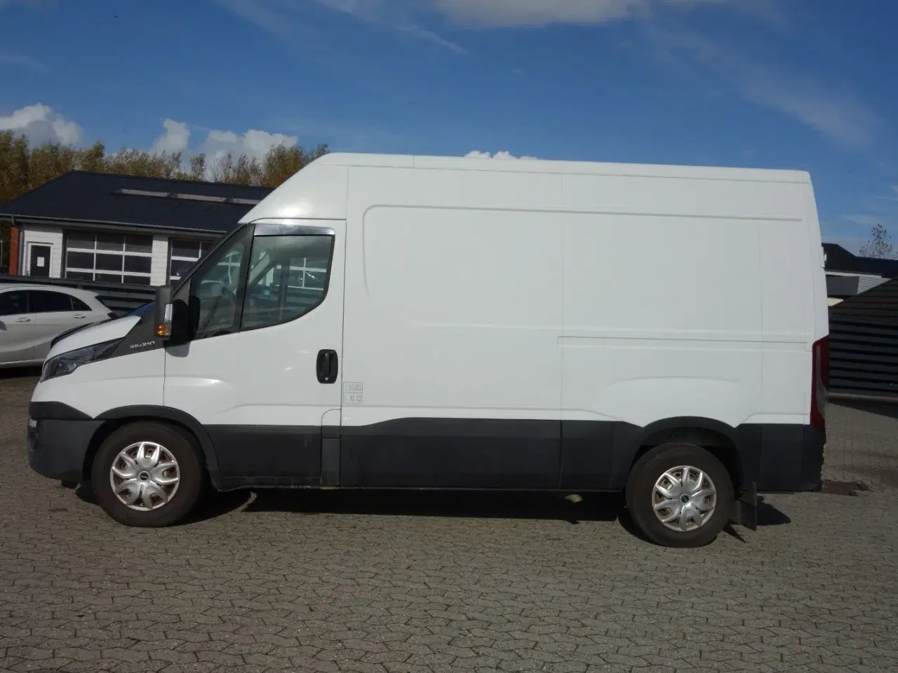 Billede 3 - Iveco Daily 3,0 35S21 10,8m³ Van