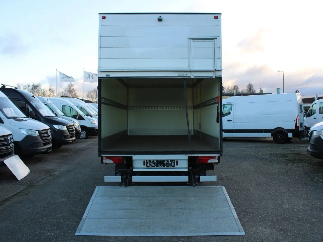 Billede 10 - Mercedes Sprinter 317 2,0 CDi A3 Alukasse m/lift aut. RWD