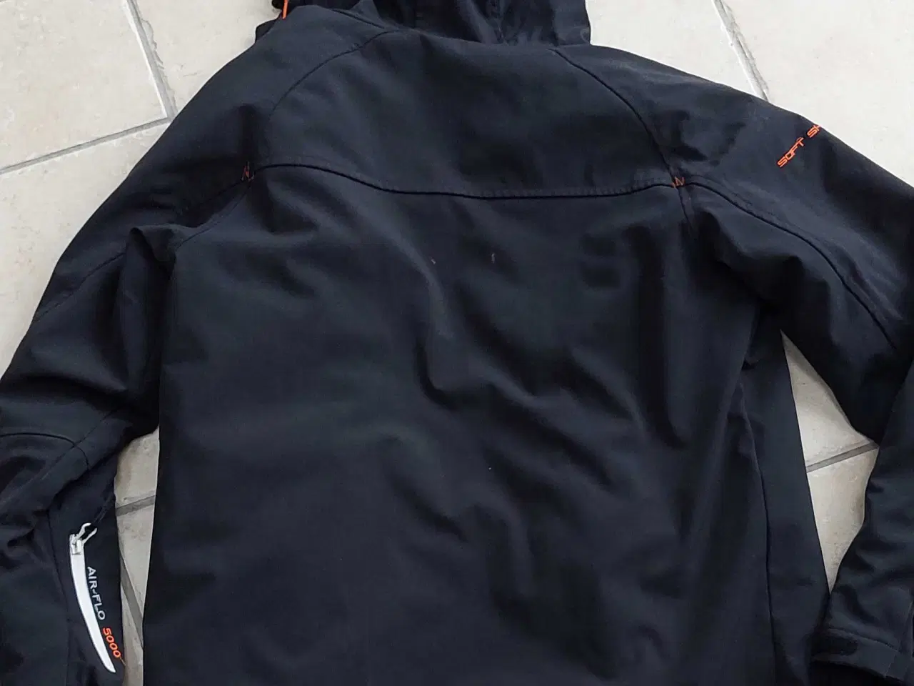 Billede 3 - Sort soft shell vinter jakke. 