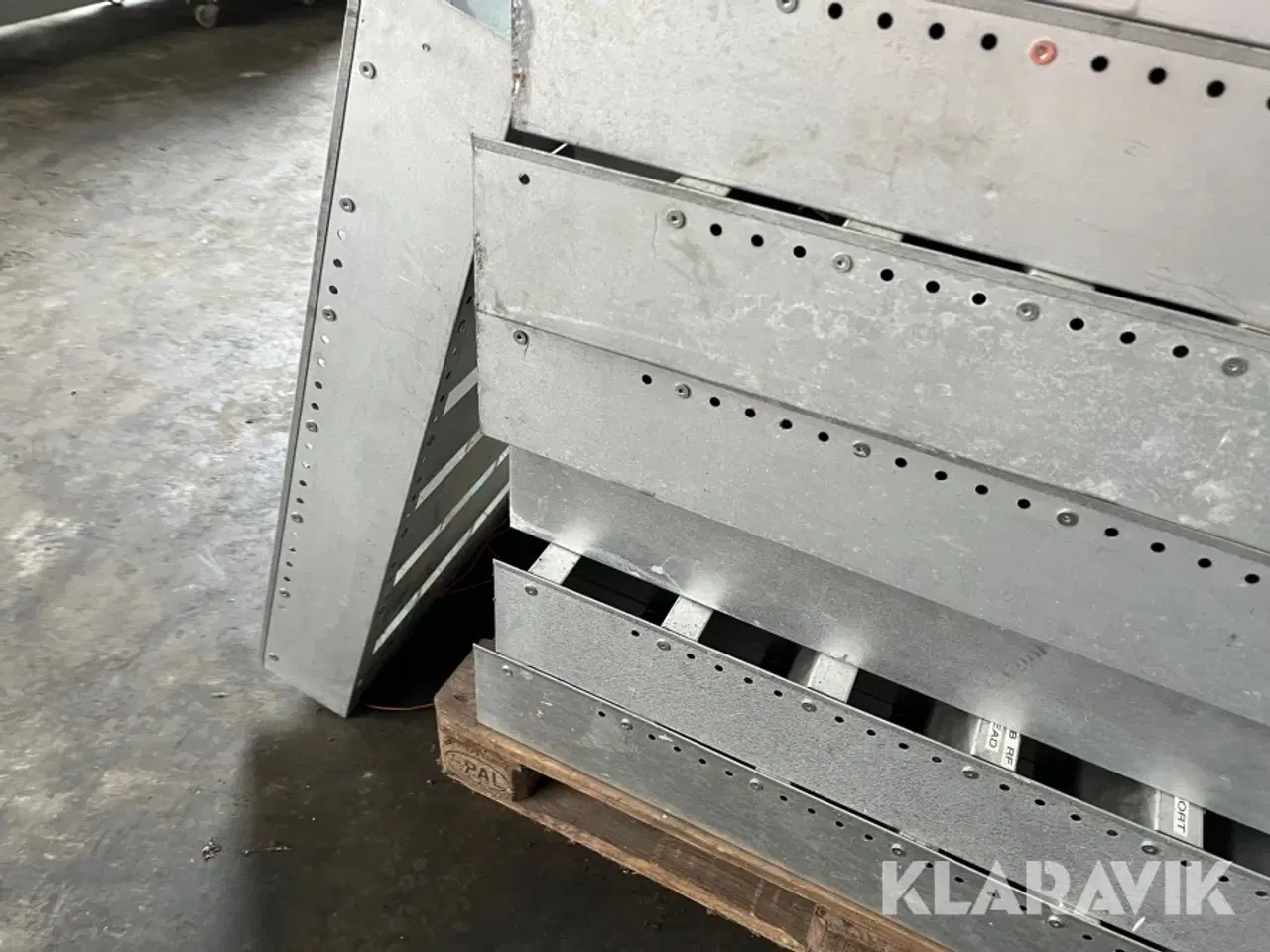 Billede 8 - Bolt hylder metal 10 styk