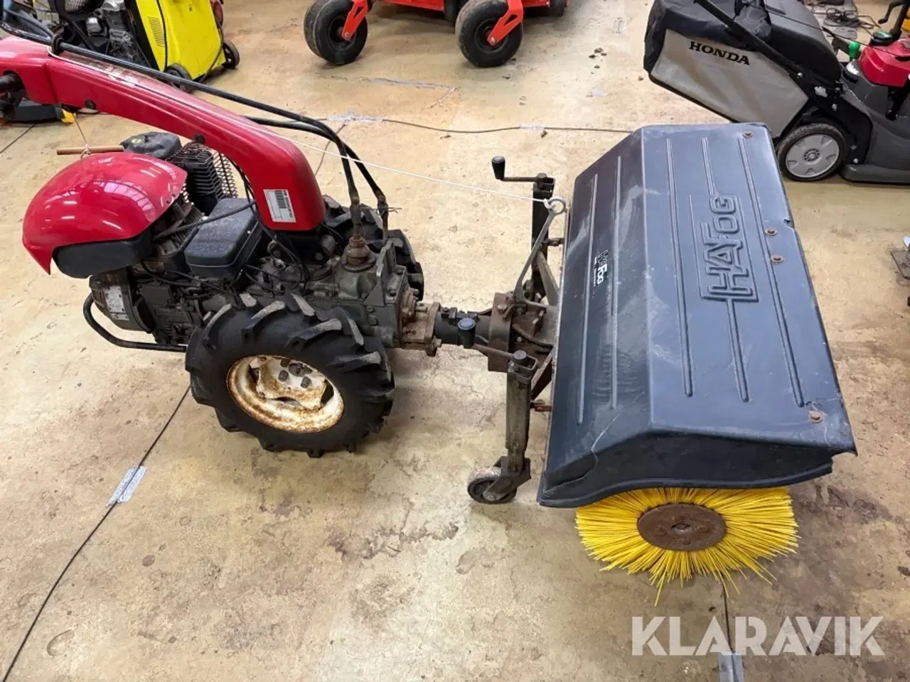 Billede 6 - Redskabsbærer med kost Nibbi Mak6