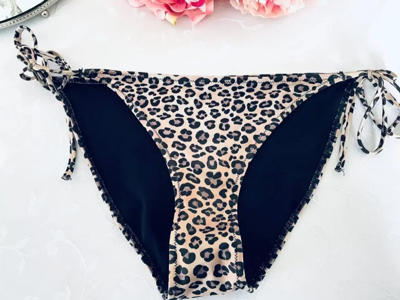 Billede 5 - Bikini i leopard størrelse L 