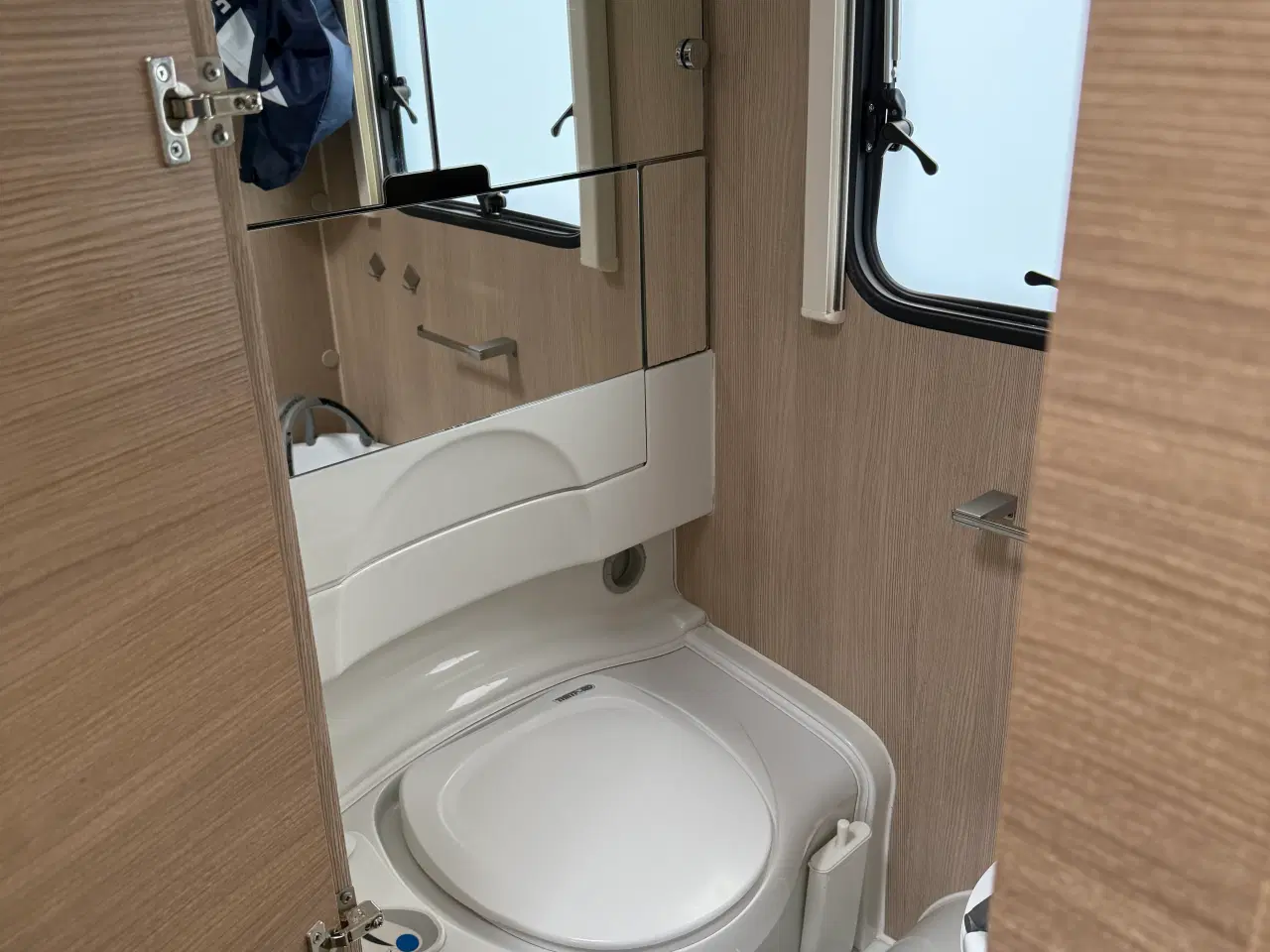 Billede 13 - Adria Adora 482Lu  Super flot stand 