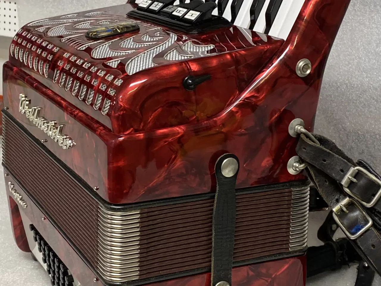 Billede 3 - Weltmeister Caprice tangent-harmonika – vinrød – 5