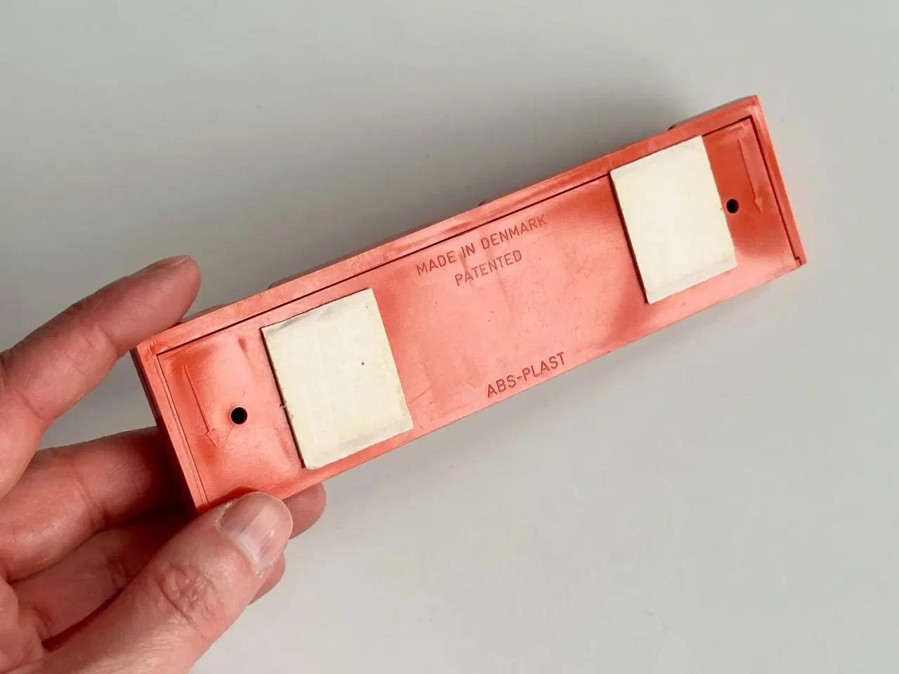 Billede 4 - Knagerække, orange plast