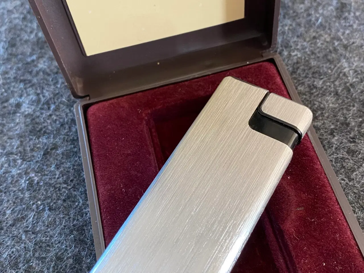 Billede 9 - 2 x Ronson Varaflame Lighter + 1 Hadson Electra
