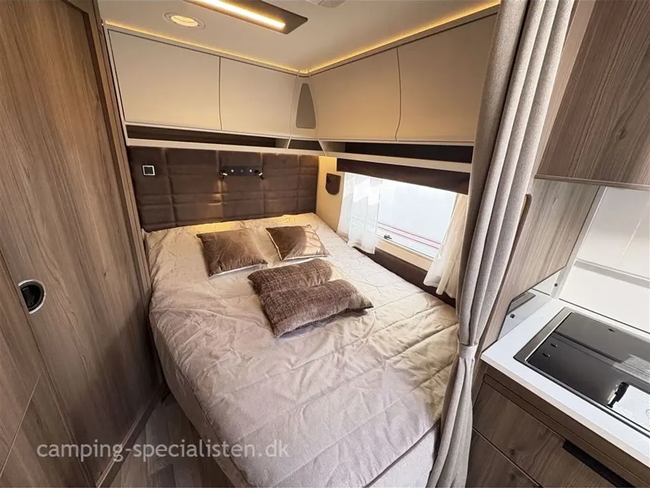 Billede 8 - 2025 - Kabe Briljant 470 XL KS   Kabe Briljant 470 KS 2025 - Se den nu hos Camping-Specialisten.dk