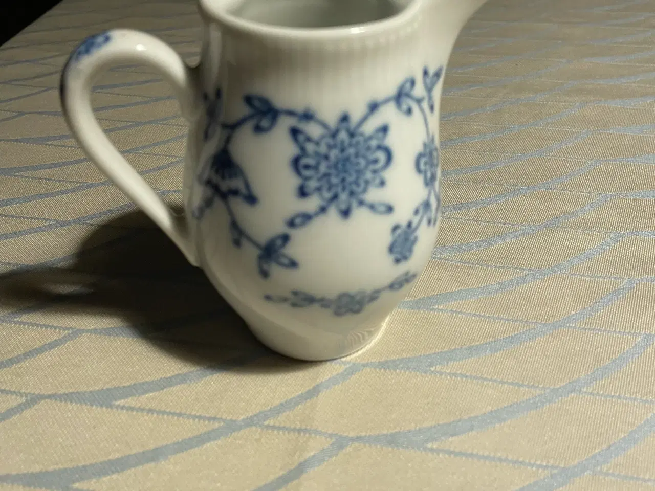 Billede 3 - Fattigmands musselmalet flødekander