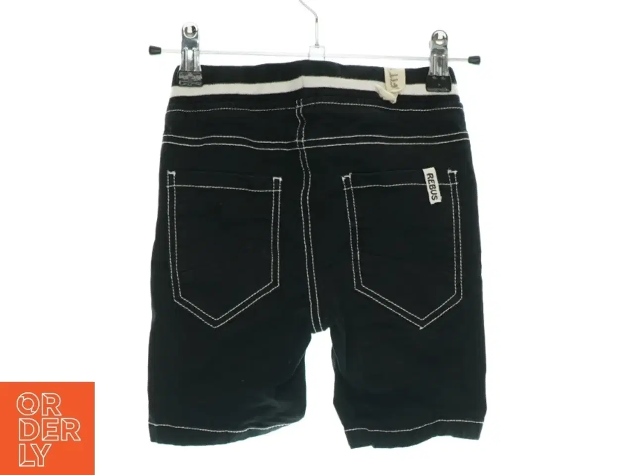 Billede 2 - Shorts fra Rebus (str. 98)