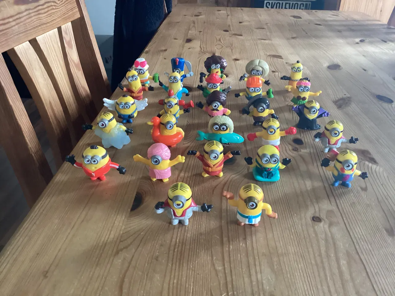 Billede 6 - Minions. Bamser, Figurer, Dvd,Bog Osv