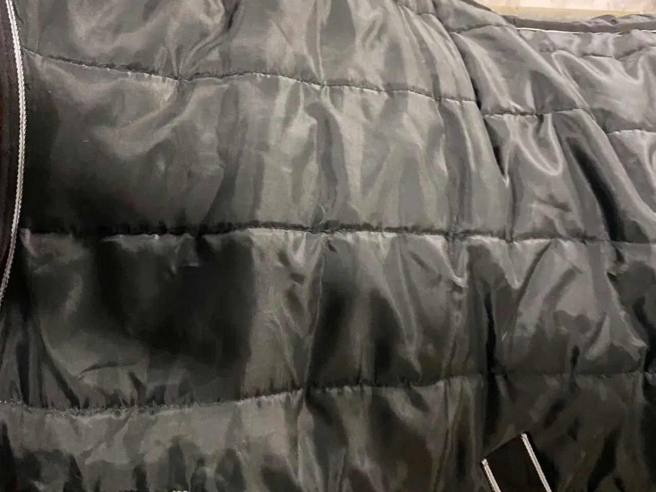 Billede 3 - Stald dækken str 105