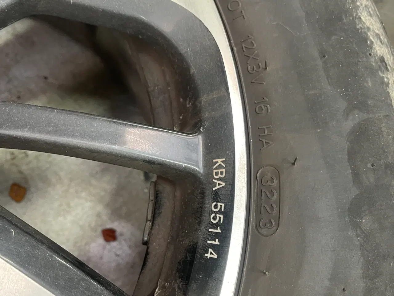 Billede 2 - Sommerhjul til IdBuzz med fælge. 