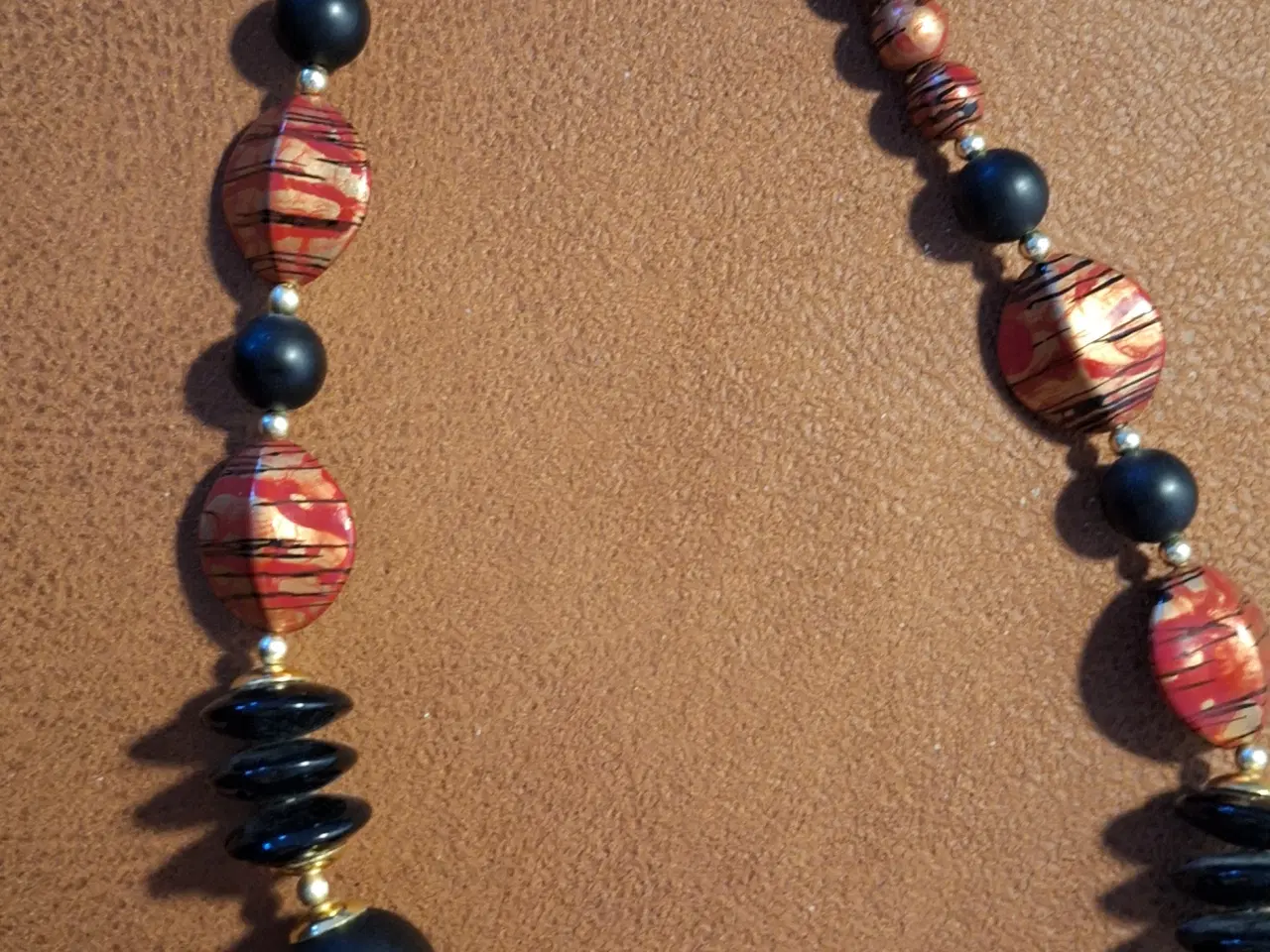 Billede 6 - Halskæde i forskellige perler