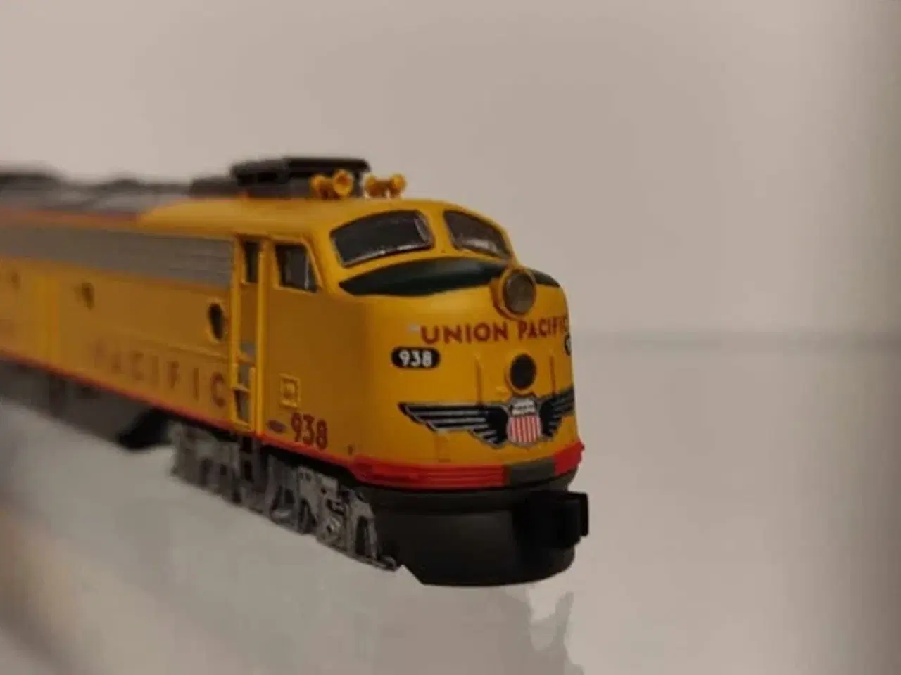 Billede 3 - Märklin/AZL. Union Pacific E9A. Z skala Lokomotiv.
