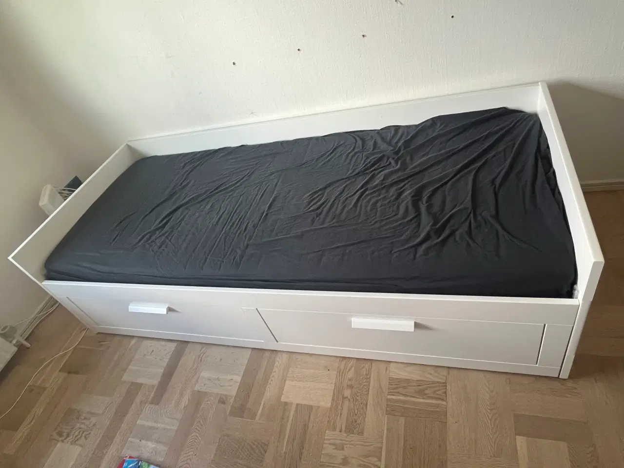 Billede 2 - Seng (IKEA “Brimnes)