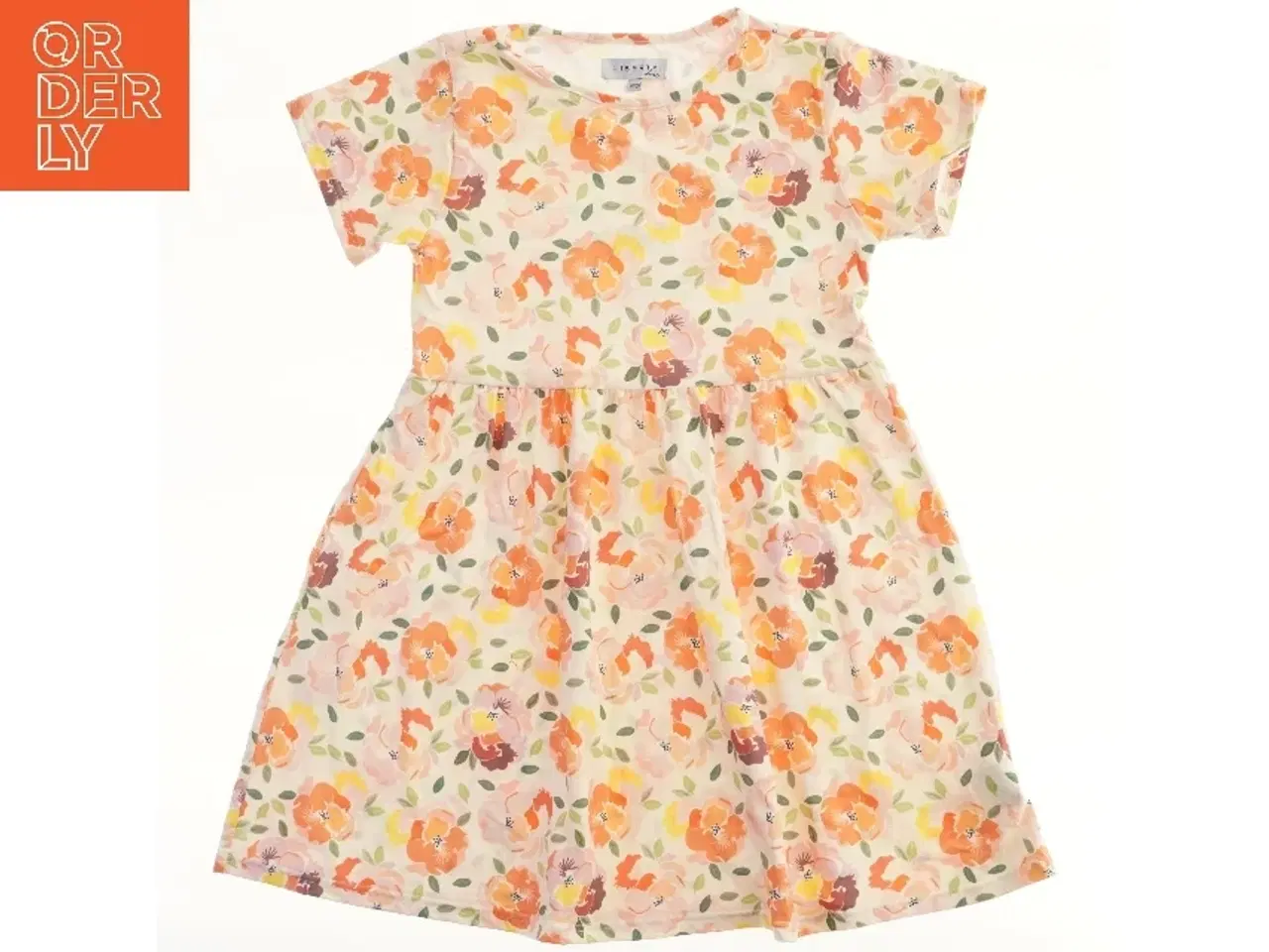 Billede 2 - Blomsterkjole til børn fra LIBERTÉ Ami (str. 122)