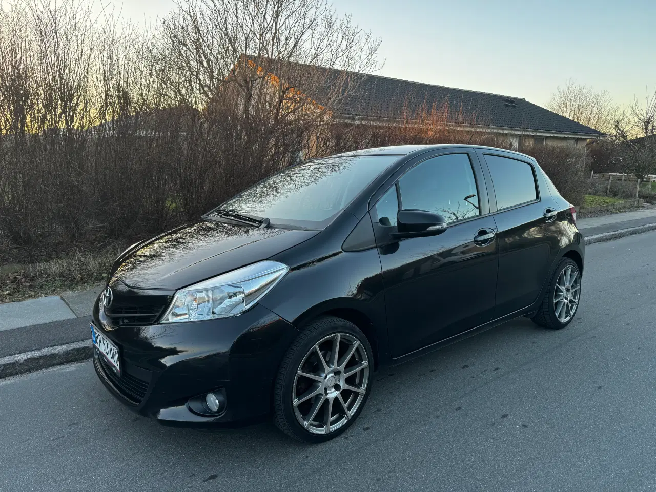 Billede 1 - Toyota Yaris 1,0 Benzin 2013 Km 176.000