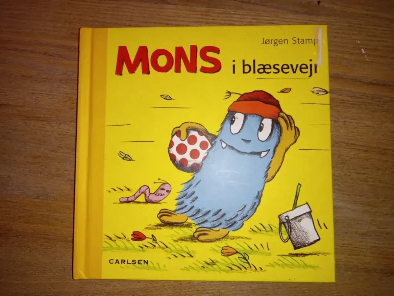 Billede 1 - Mons i blæsevejr