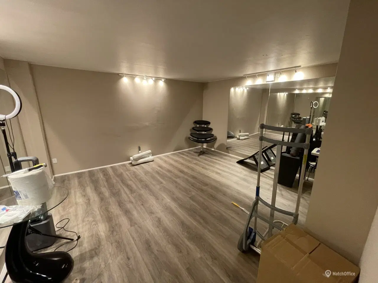 Billede 30 - SUPER GODT BELIGGENDE HJØRNELEJEMÅL UDLEJES