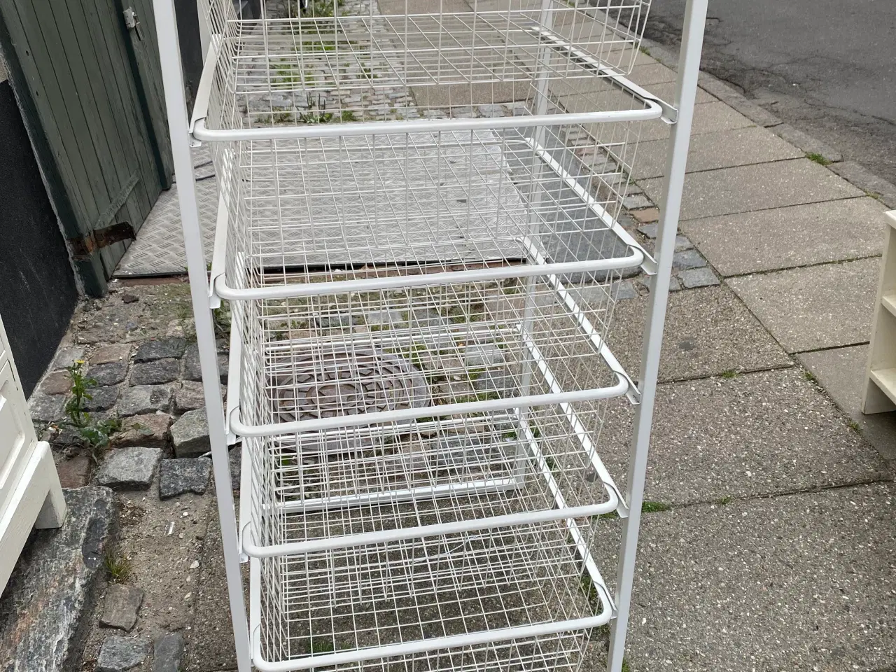 Billede 2 - Fin trådkurv reol