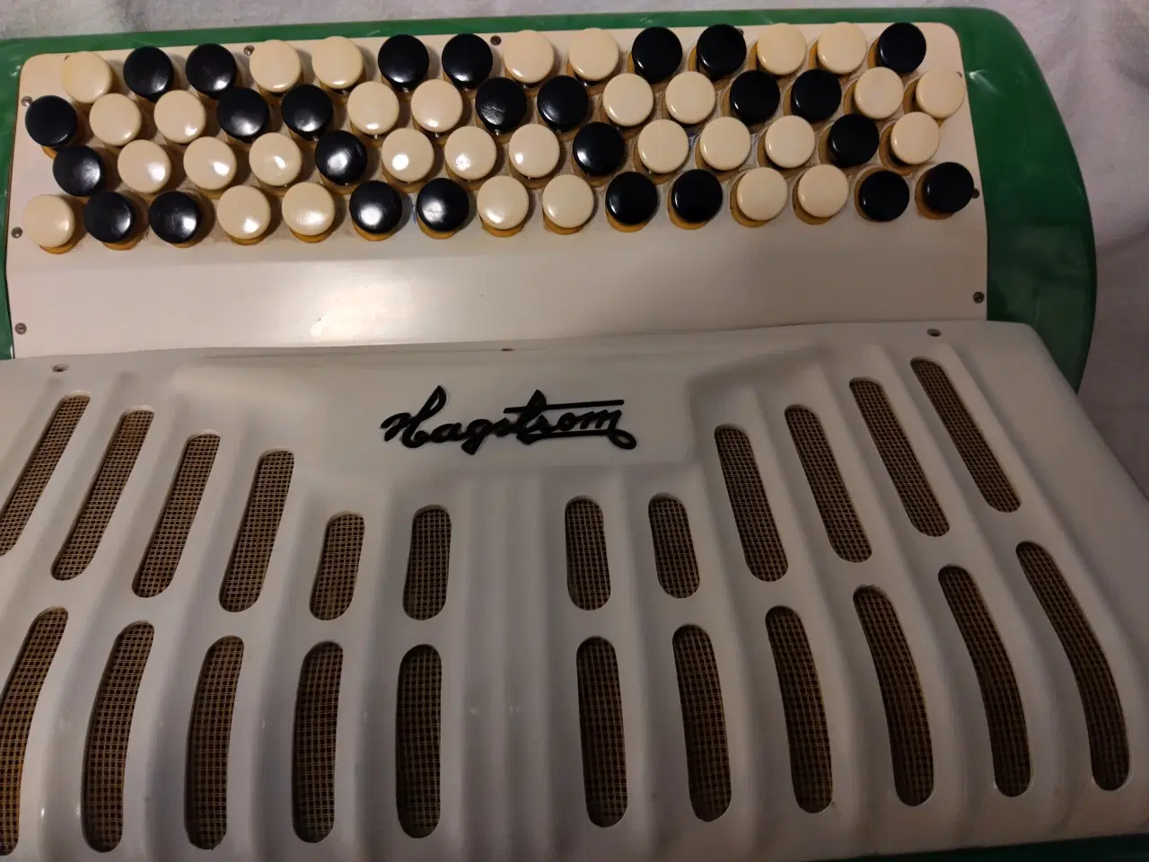 Billede 1 - Harmonika lille nem