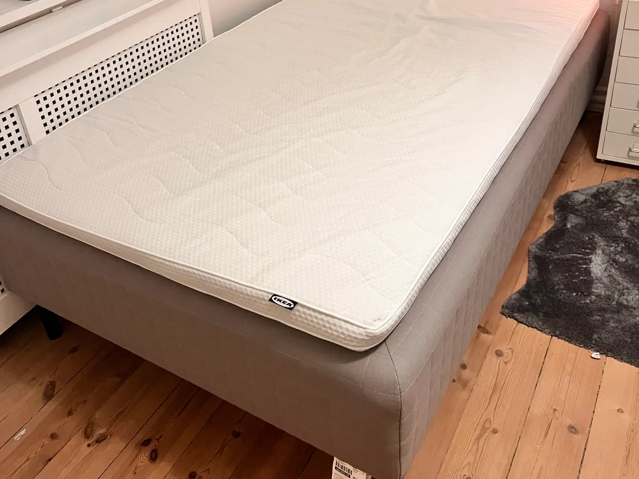 Billede 1 - SENG SELGES BILLIG