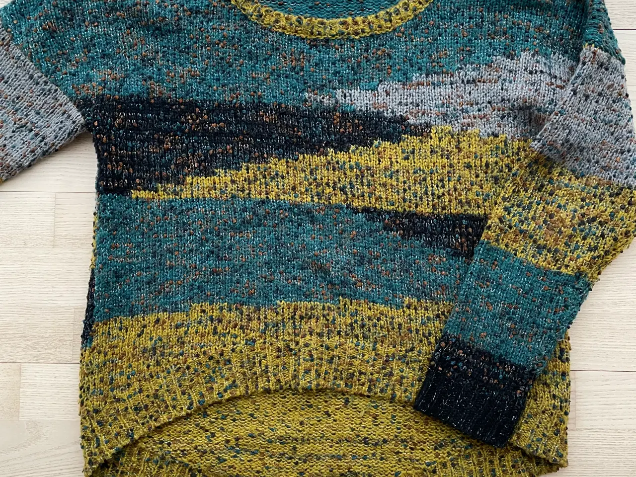 Billede 1 - Sweater i flere farver