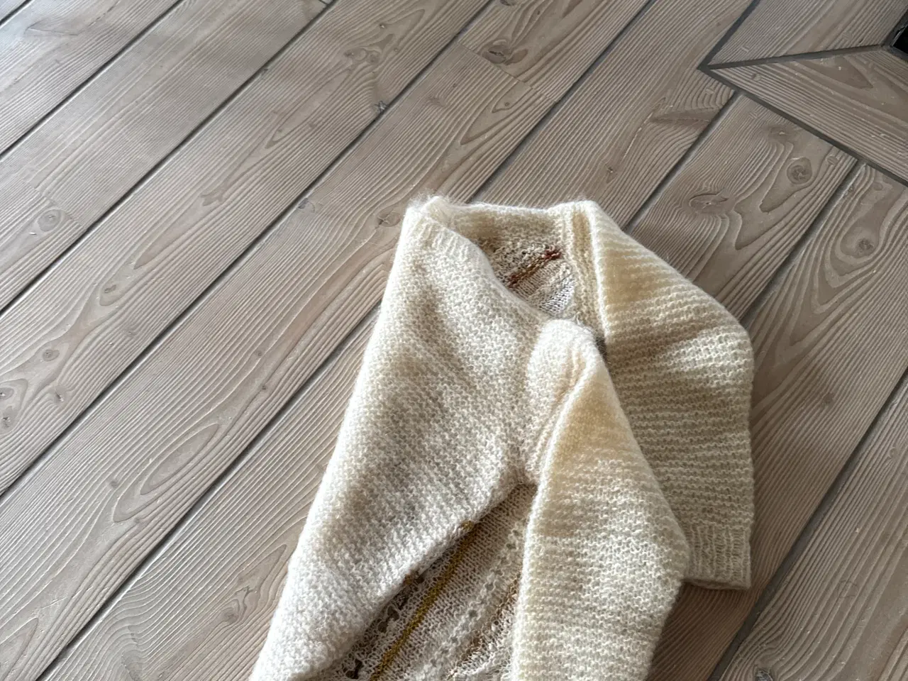 Billede 2 - Sweater råhvid i mohairuld