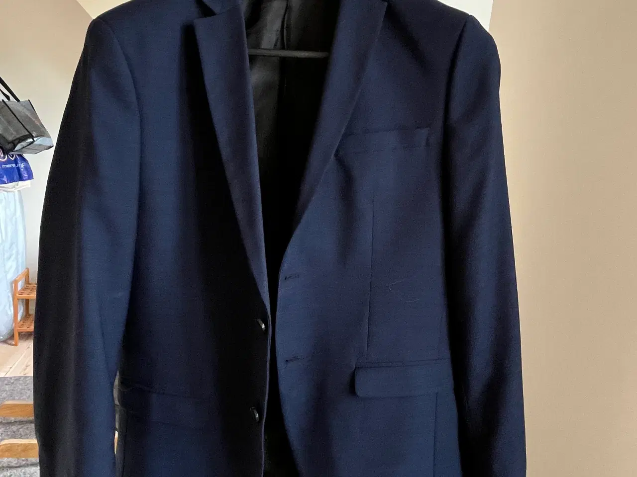 Billede 3 - Jakkesæt blå med hvid skjorte