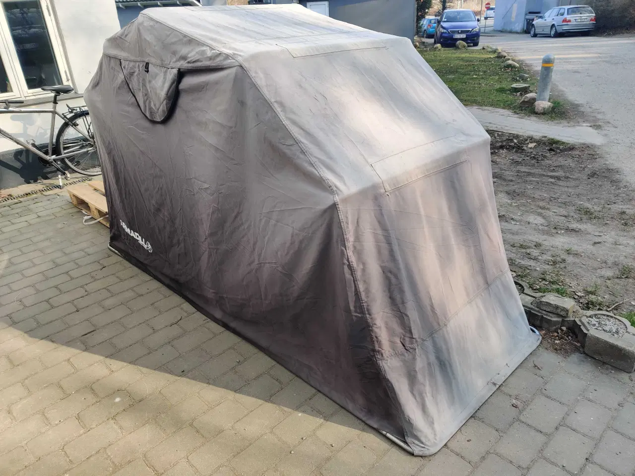 Billede 1 - Armadillo MC garage