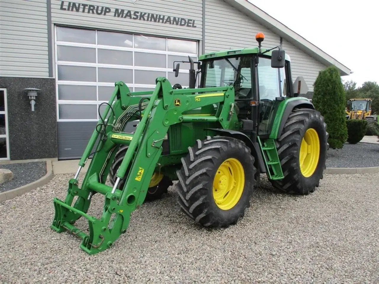 Billede 2 - John Deere 6800 Med vendergear ved rettet og frontlæsser.