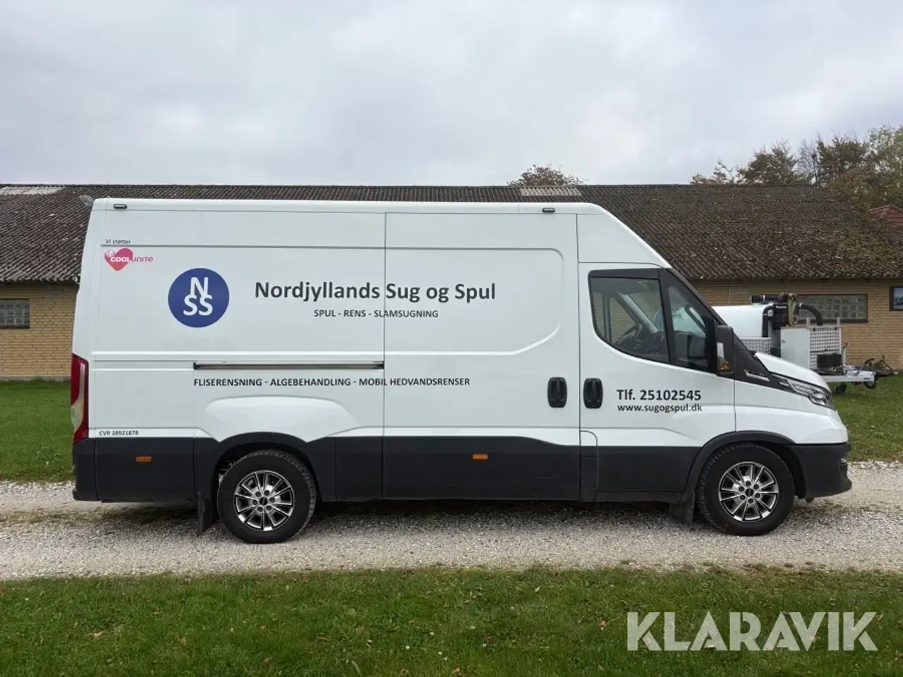 Billede 4 - Varebil Iveco Daily 35-180 med indbygget spule- og renseanlæg