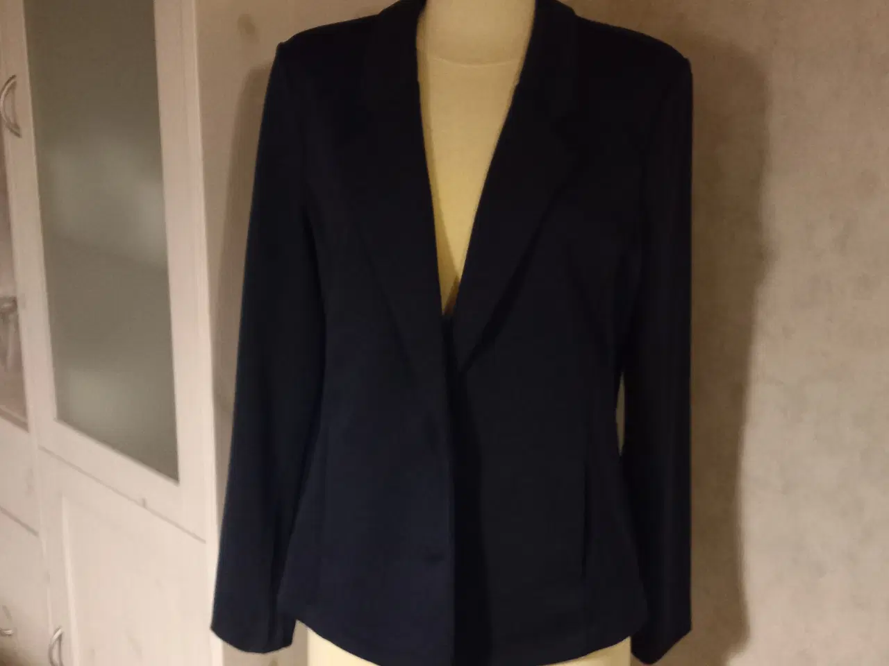 Billede 1 - Ny Mørkeblå blazer jakke 