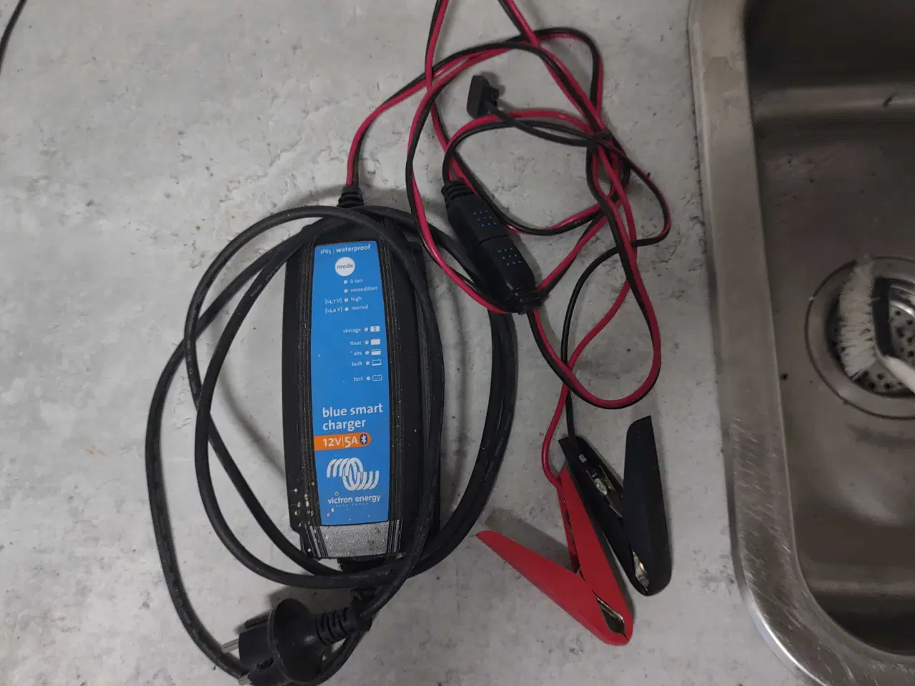 Billede 1 - Victron Energy batterilader til 12 v batteri