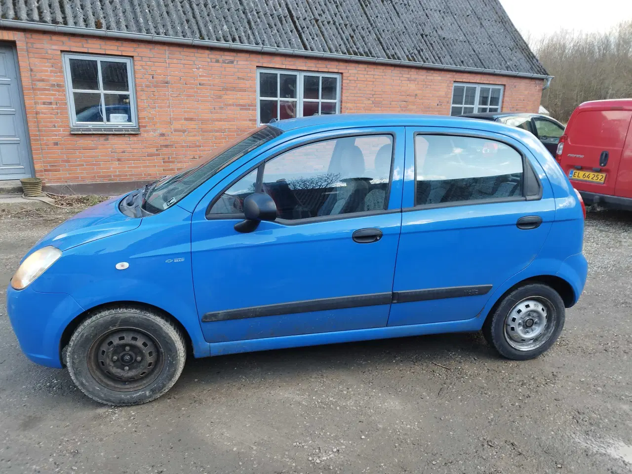 Billede 2 - Velholdt økonomisk bil